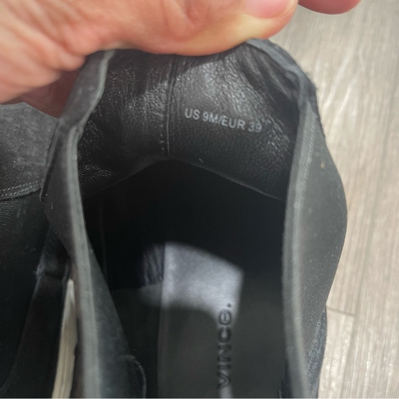 Vince Rhys Pull On Boot suede Black in size 9M - Picture 12 of 12